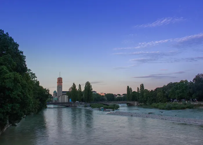 Hotel Super 8 By Wyndham West