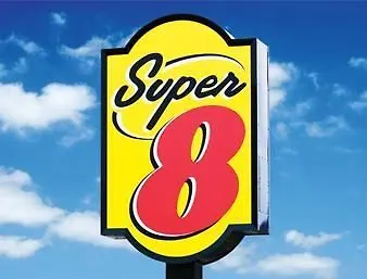 Super 8 By Wyndham West