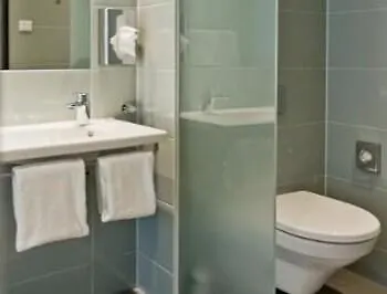 Hotel Super 8 By Wyndham West Monachium