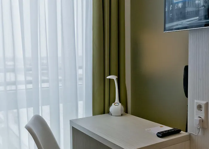 Hotel Super 8 By Wyndham West 3*