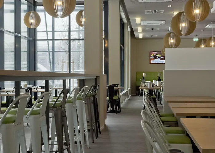 Super 8 By Wyndham West 3*