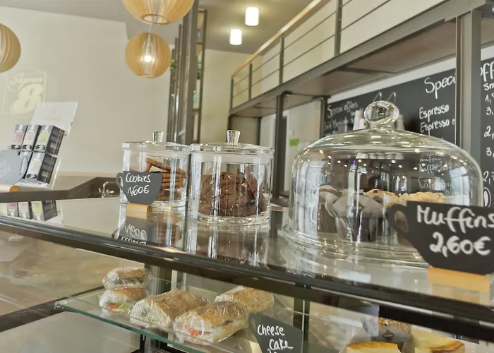 Super 8 By Wyndham West 3*