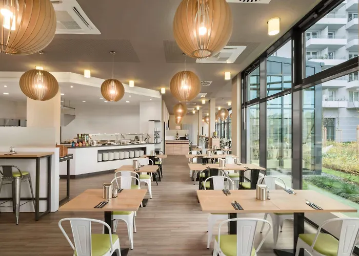 Super 8 By Wyndham West Hotel Monachium