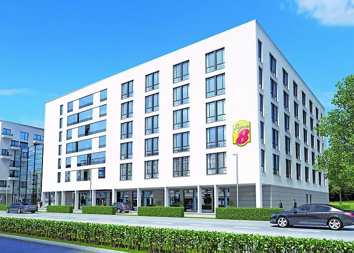 Super 8 By Wyndham West Hotel 3*