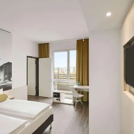 Super 8 By Wyndham West 3* München