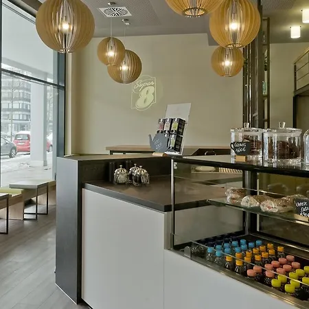 Hotel Super 8 By Wyndham West München
