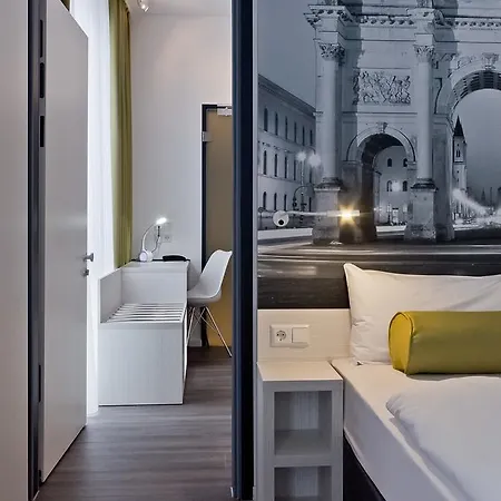 Super 8 By Wyndham West 3*