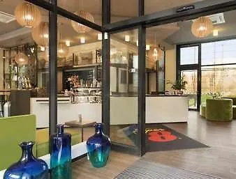 Hotel Super 8 By Wyndham West München