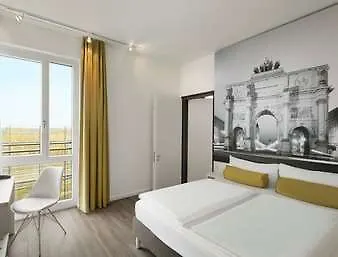 Super 8 By Wyndham West 3* München