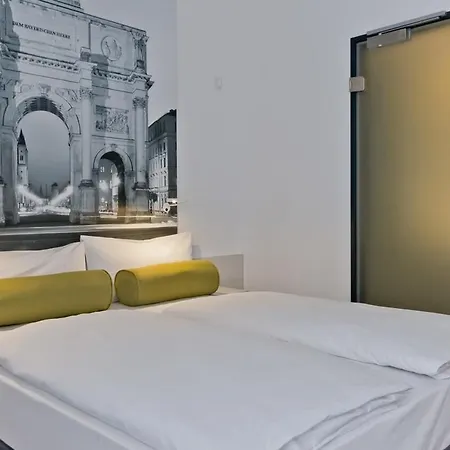 Super 8 By Wyndham West 3*