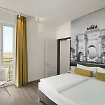 Premier Inn Muenchen City West 3* München