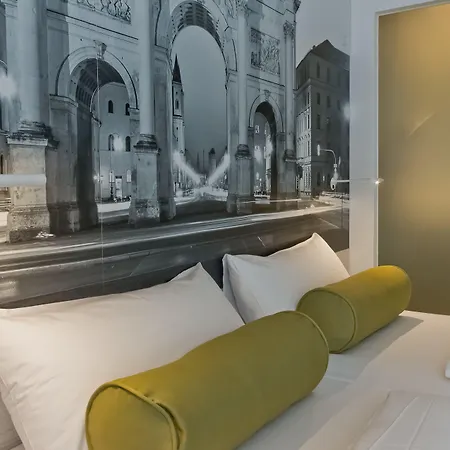 Hotel Super 8 By Wyndham West 3*